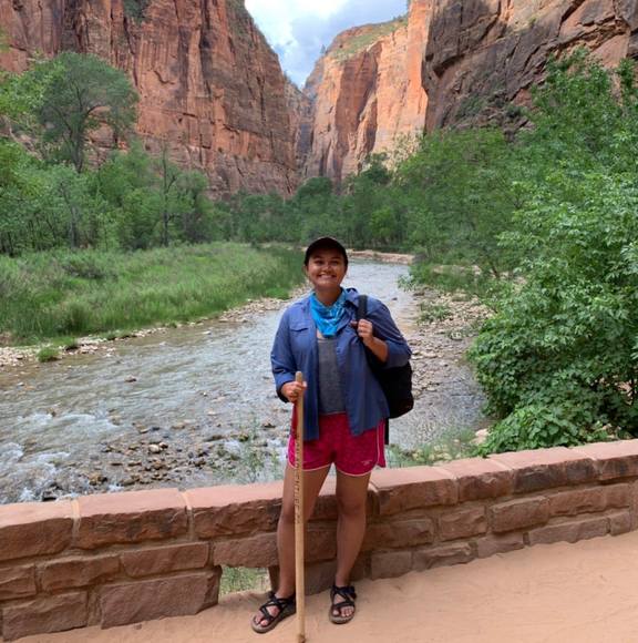 Meet your Posher, Danielle - Picture 1 of 1